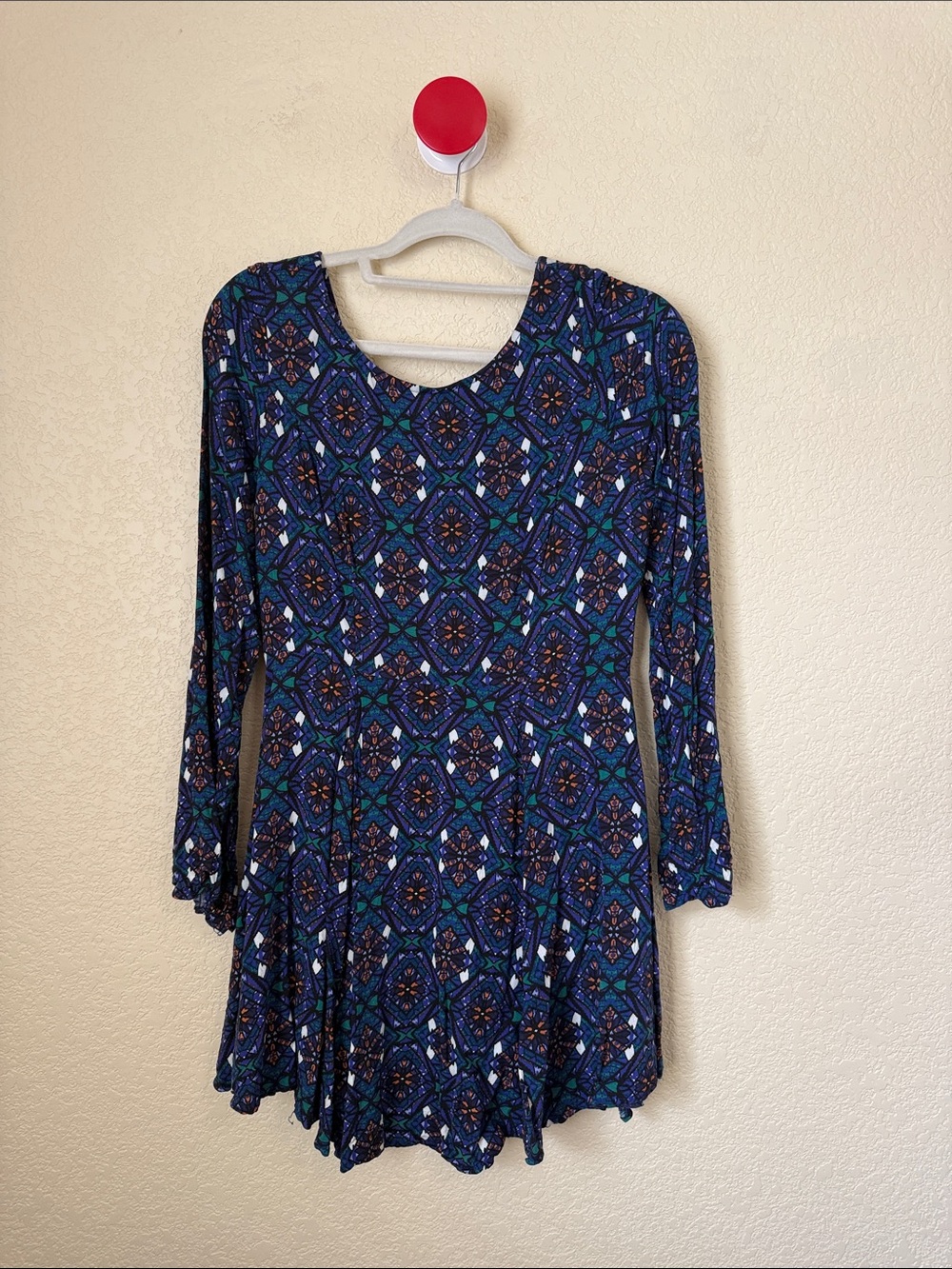 Francesca’s Geometric Print Fit & Flare Dress Size Medium Blue Purple Long Sleev